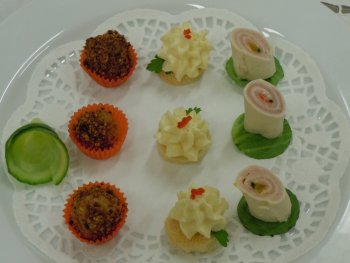 varietà di finger food