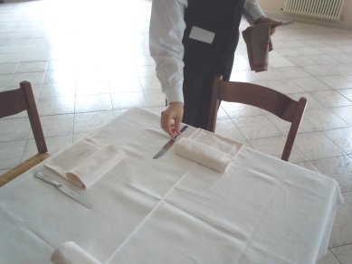 disporre le posate le posate