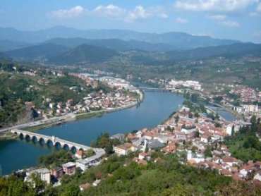 La citta di Visigrad e il fiume Drina